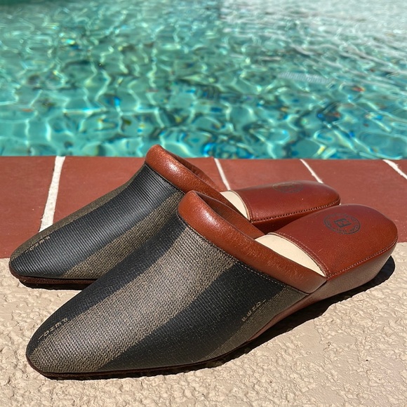 Fendi Shoes - Fendi 90s Pequin Slides
